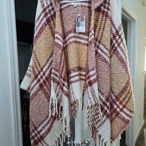 Womens Poncho/Cape One Size
